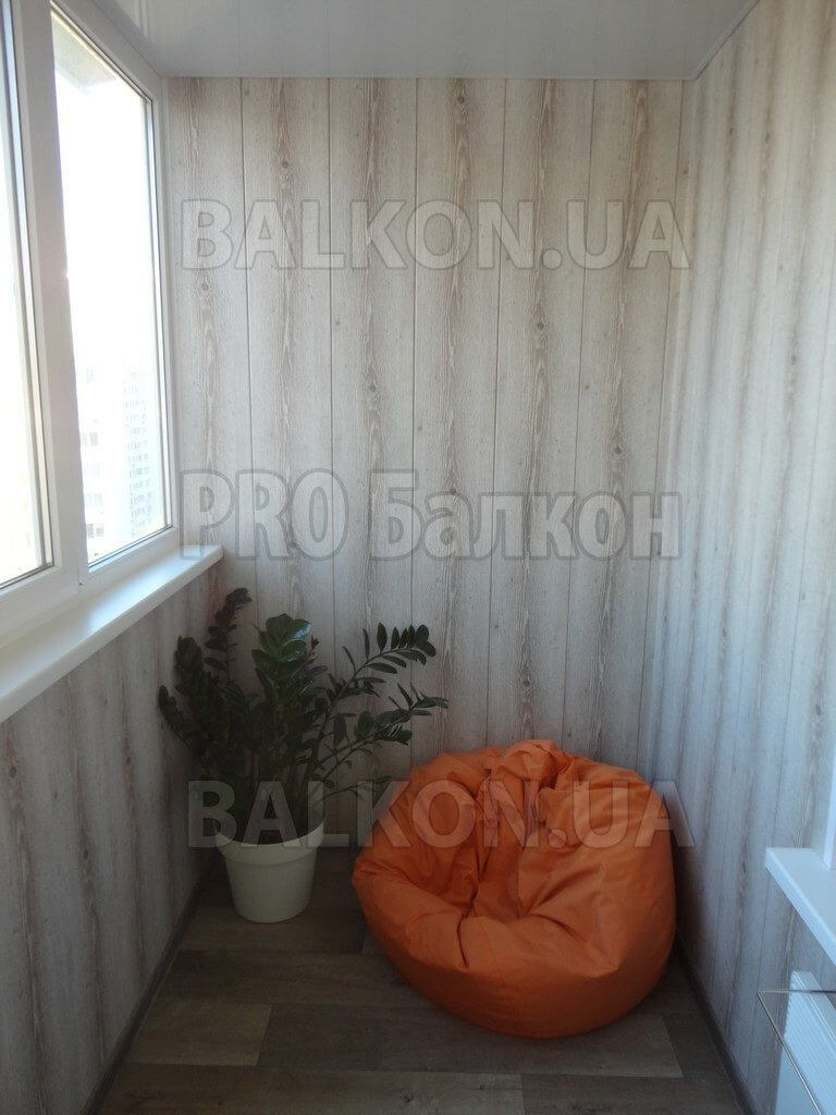 Фото Внутренняя отделка балкона под ключ Киев Чавдар 01