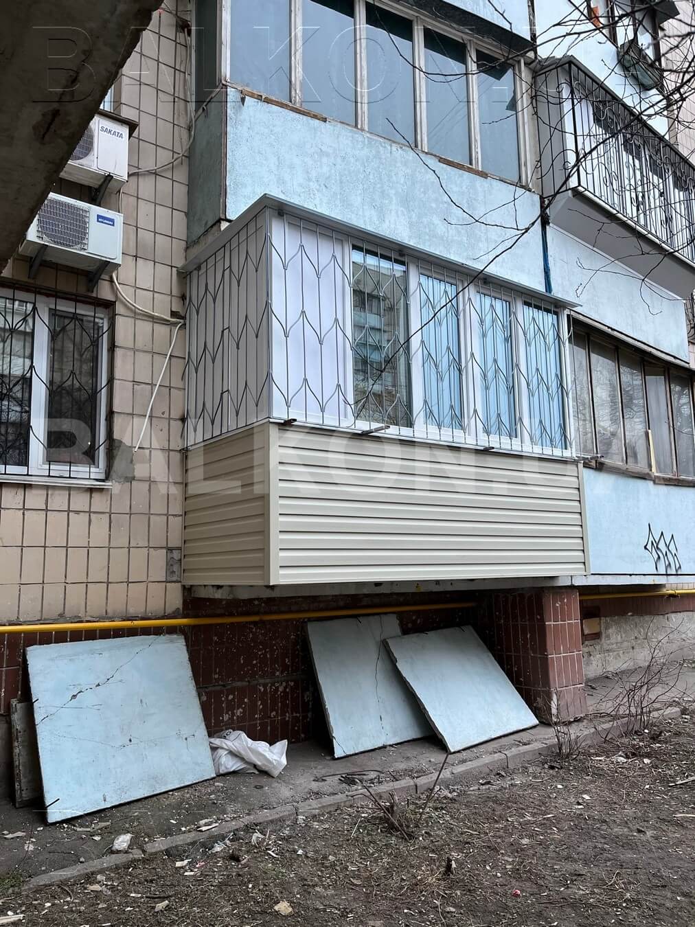 Ремонт балкону гостинка в Києві. Розширення 01